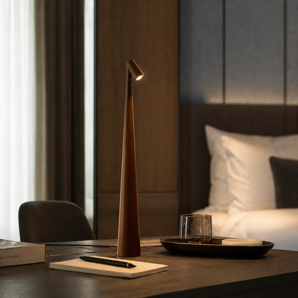 Celo | Minimalist Cone Desk Lamp